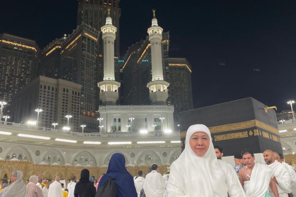 Lebih Nyaman dan Khusyuk, Gubernur Khofifah: Tata Kelola Masjidil Haram Musim Haji Tahun Ini Sangat Bagus